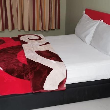 Hostal Gracia 토레용드아르도즈 외부 사진
